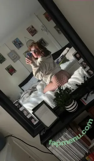 noturmothersfavorite / hanmarsgotbars nude photo #0059