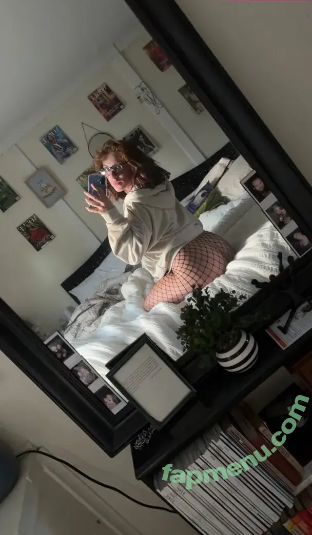 noturmothersfavorite nude photo #0059 (hanmarsgotbars)