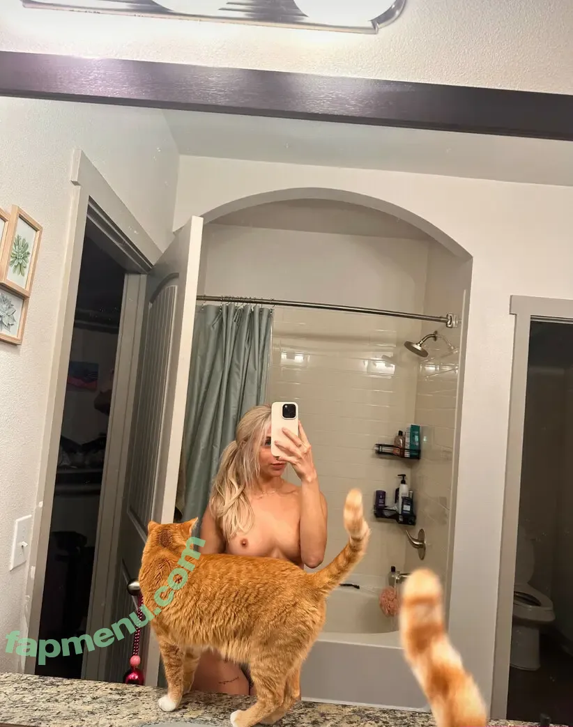 notyouraverageravebae nude photo #0011 (madsandcheez / notyouraveragebabenew)