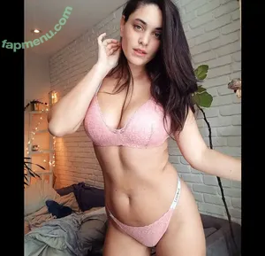 Nour Guiga / noor.g / nornaiysha / nour_guiga nude photo #0013