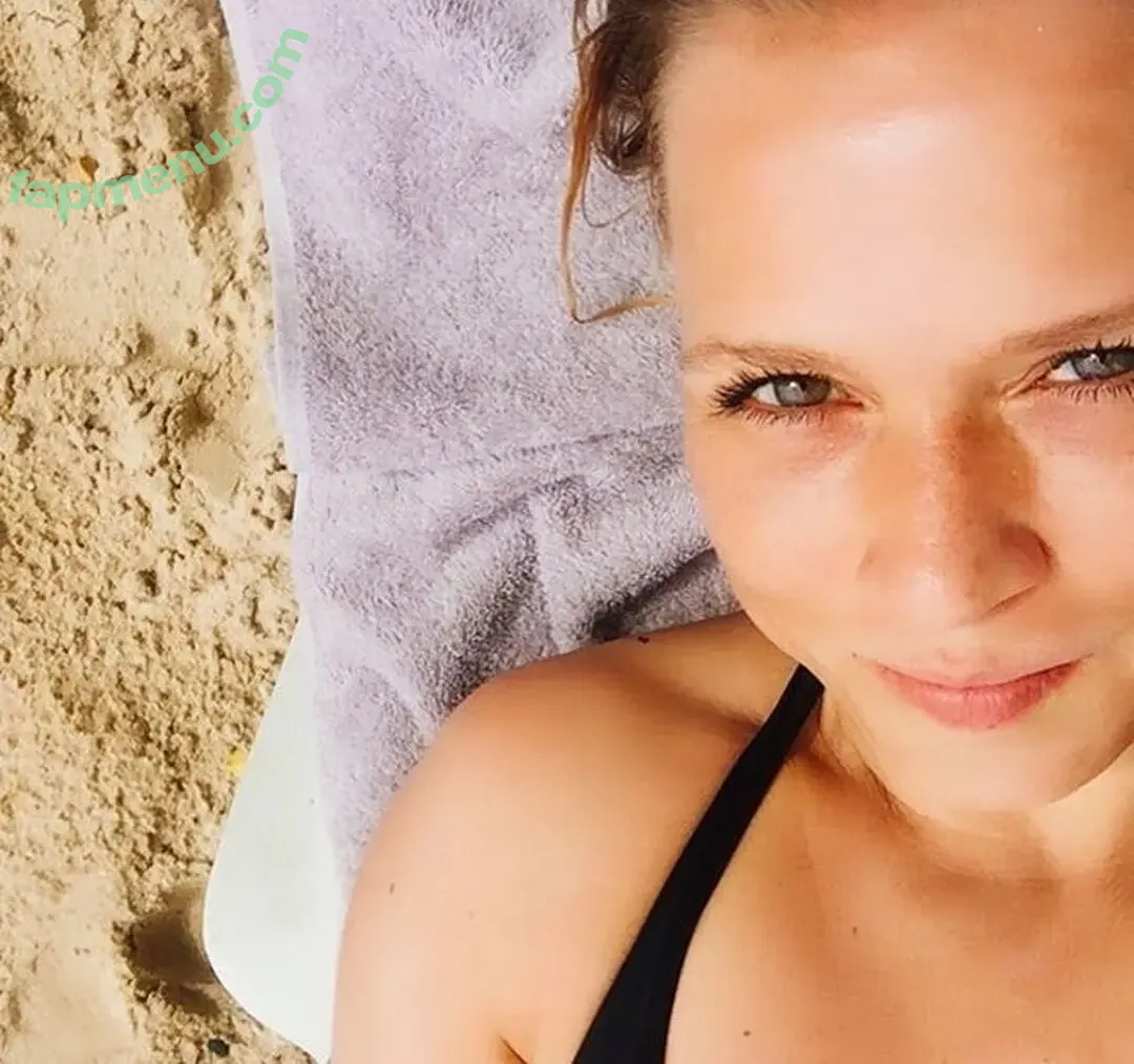 Nova Meierhenrich nude photo #0032 (NovaMeierhenric / nova_meierhenrich)