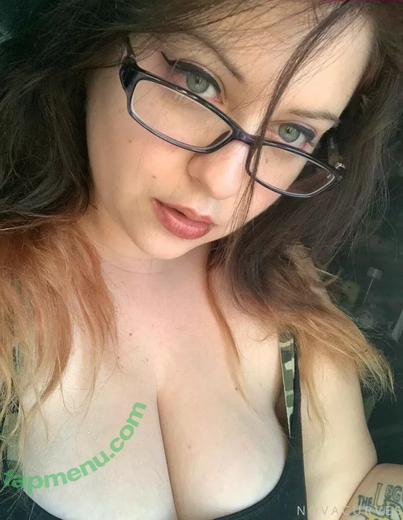 Novacurves nude photo #0038 (CassanovaCurves / nova.curves)