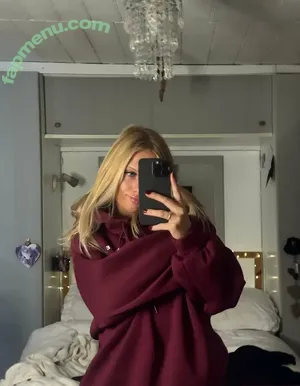 novahartwell / nova.hartwelll nude photo #0017