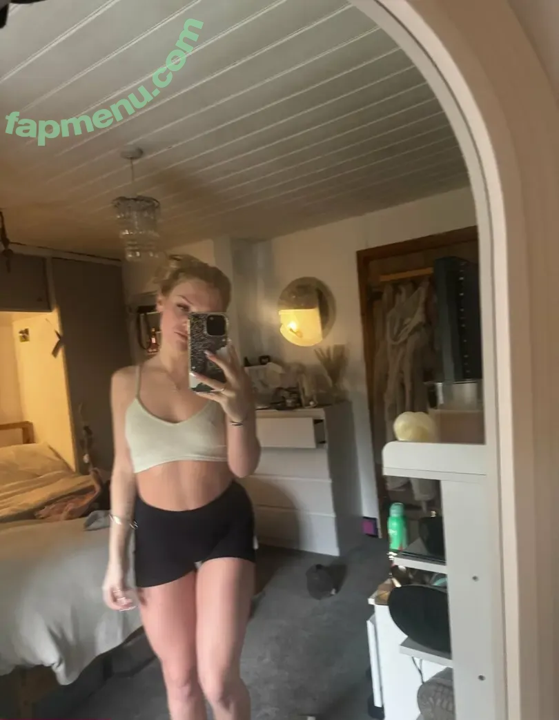 novahartwell nude photo #0016 (nova.hartwelll)