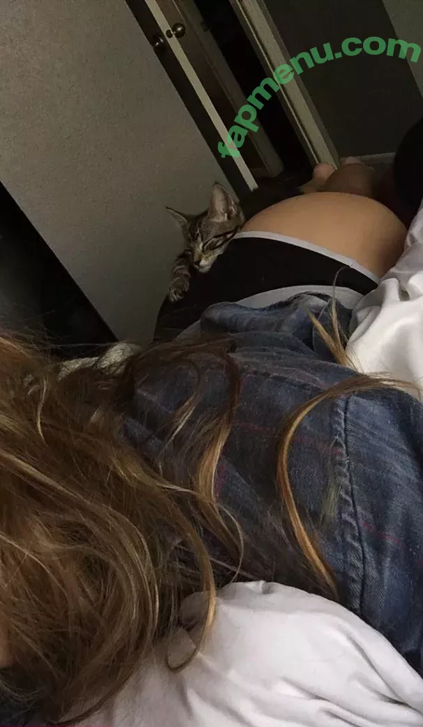 Novaleesi nude photo #0016 (Novaleesi)