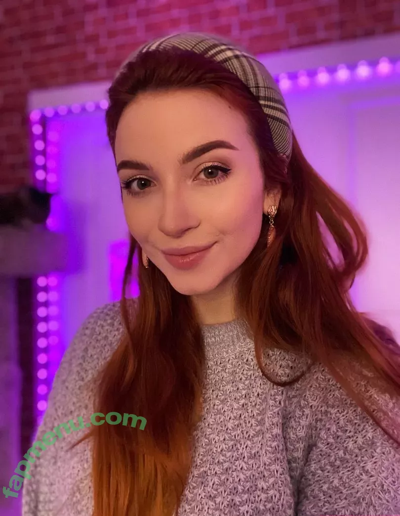 Novaleesi nude photo #0019 (Novaleesi)