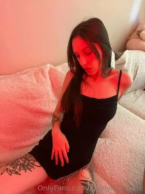 novaseren / nova.seren.e nude photo #0068