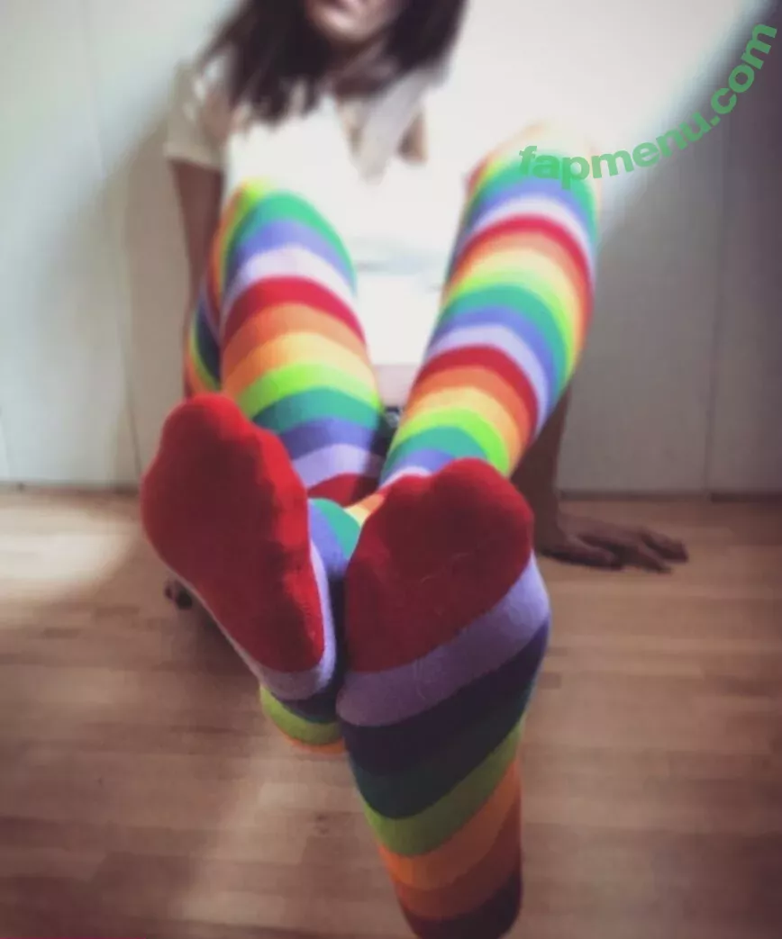 novasweetf33t nude photo #0003 (sw33t3n3r)