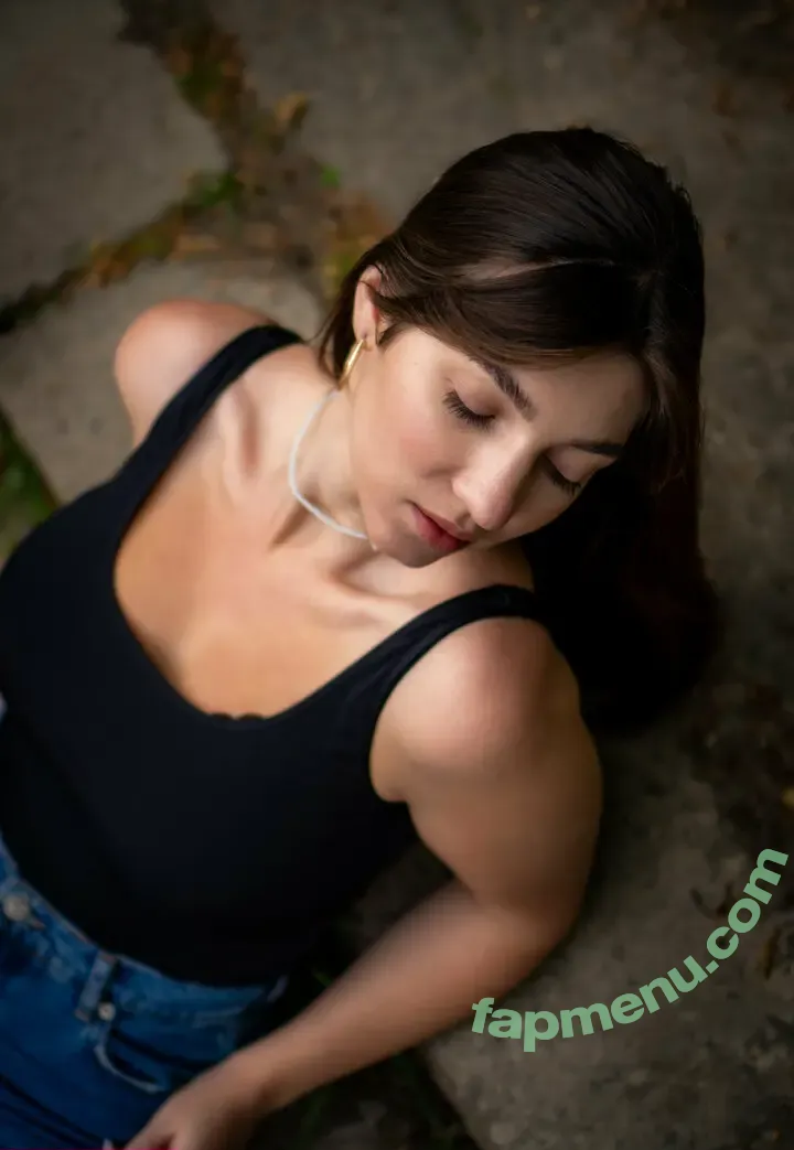 novelcompleteness nude photo #0206 (bookishsoull_)