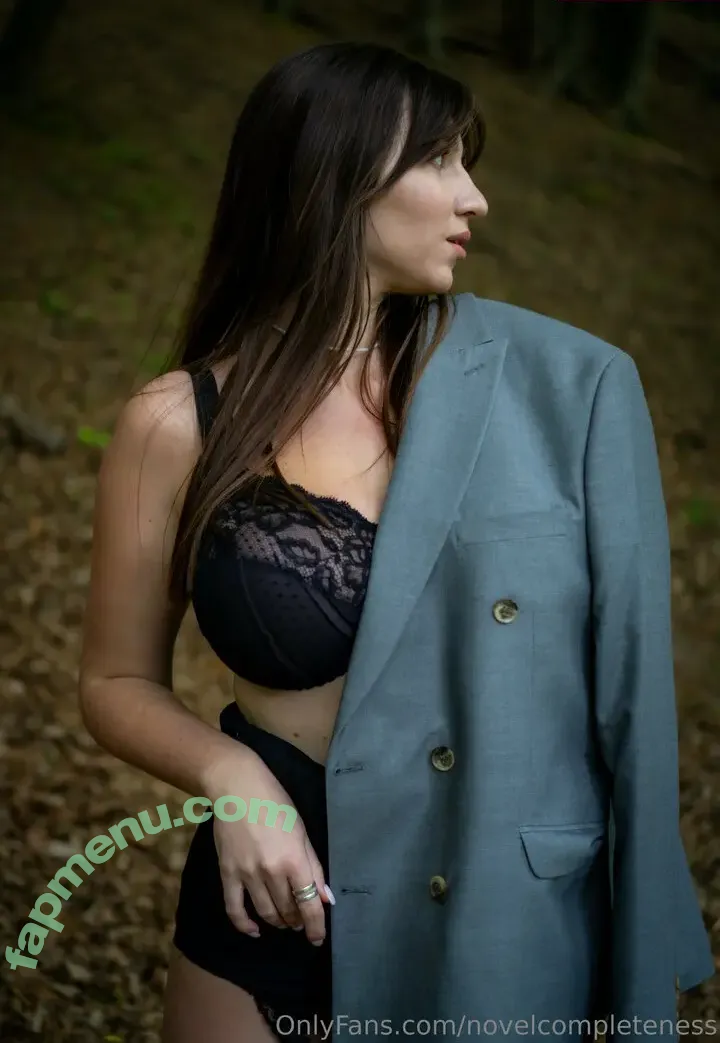 novelcompleteness nude photo #0212 (bookishsoull_)