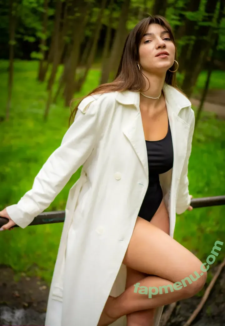 novelcompleteness nude photo #0217 (bookishsoull_)