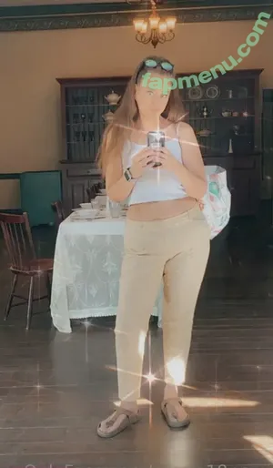  nude photo #0004