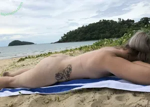  nude photo #0001