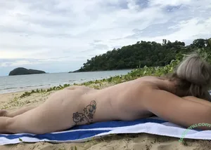  nude photo #0002
