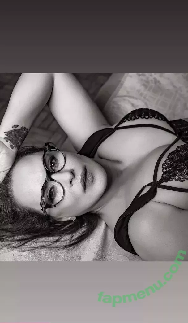 Nubia Oliver nude photo #0309 (nubiaoliiver / nubiaoliiveroficial / oliver_nubia_)