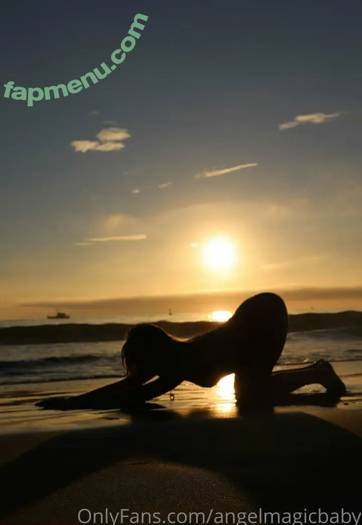 nudeblondeyogagirl nude photo #0015 (hannahshaller)