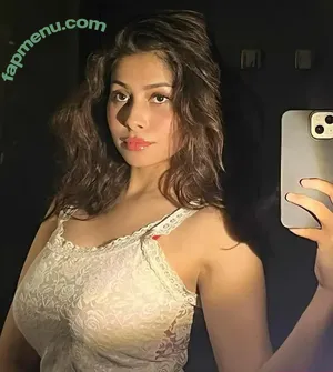 Nudrat Zahra Chowdhury / nudratzahraa nude photo #0037