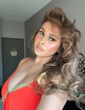 Nudrat Zahra Chowdhury / nudratzahraa nude photo #0042