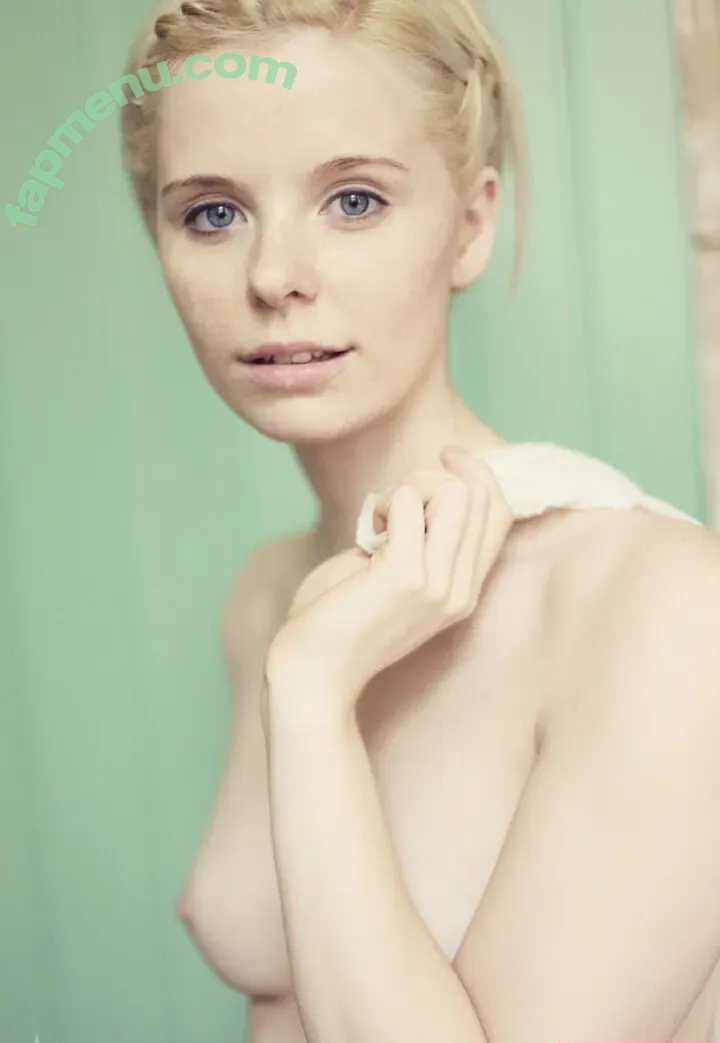 Nujolie nude photo #0238 (katha_rina / ninahierba)