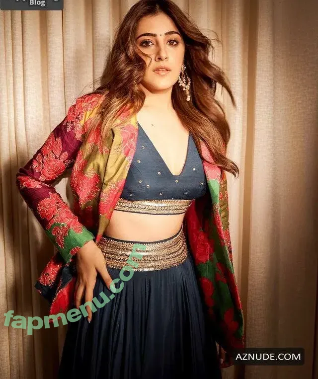 Nupur Sanon nude photo #0013 (Nupur Sanon)