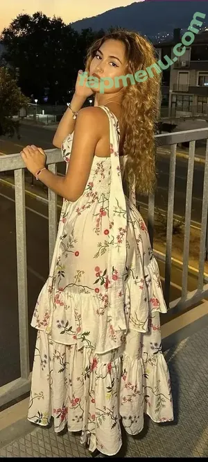 nurcinaleyna - Influencer / nurcinaleyna nude photo #0030