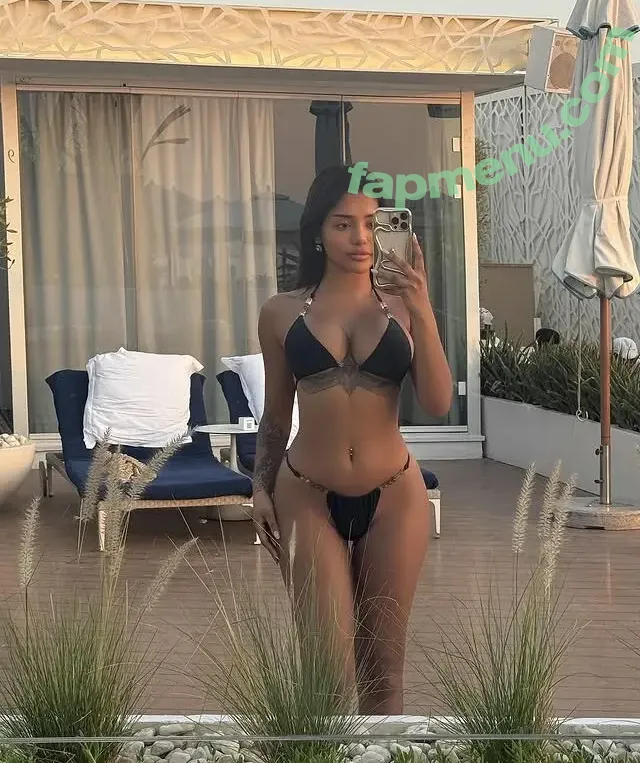 Nursh nude photo #0106 (Nurshath Dulal / nurshathd_)