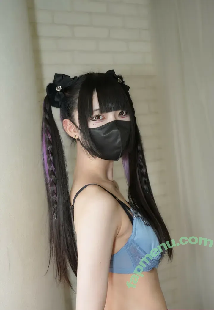 nwqllxq nude photo #0024 (gerarin / げらりん)