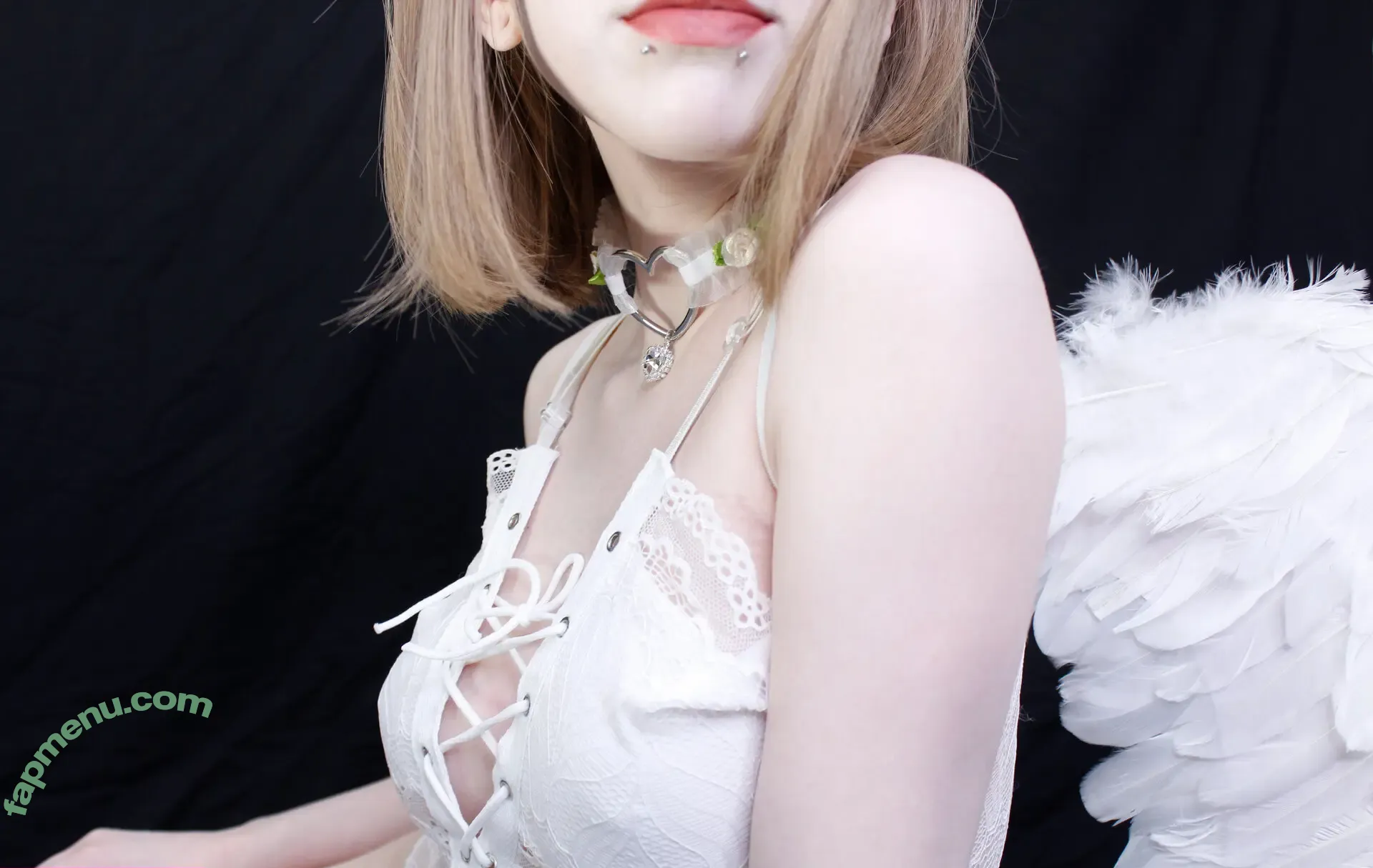 Nyabii nude photo #0136 (Nyabii)