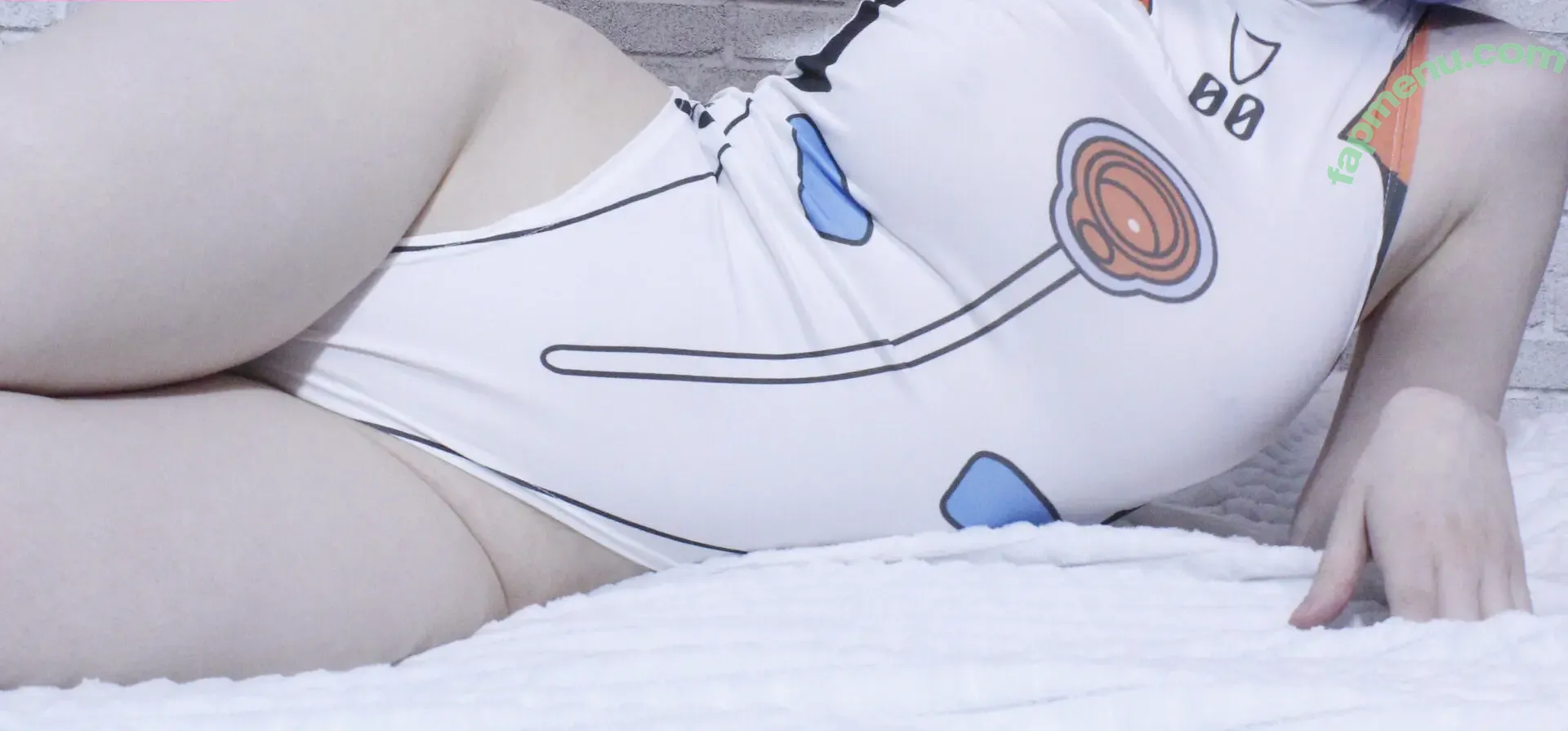 Nyabii nude photo #0346 (Nyabii)