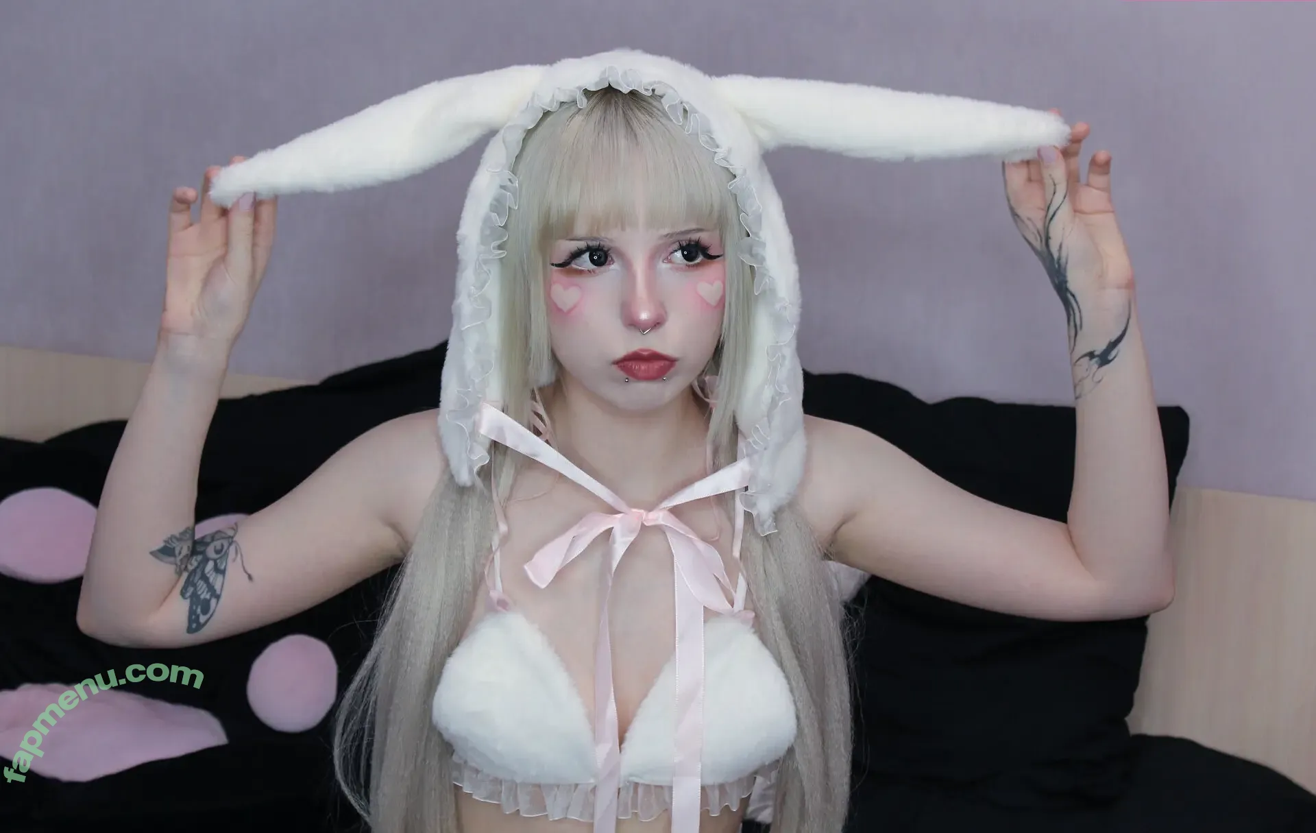 Nyabii nude photo #0499 (Nyabii)