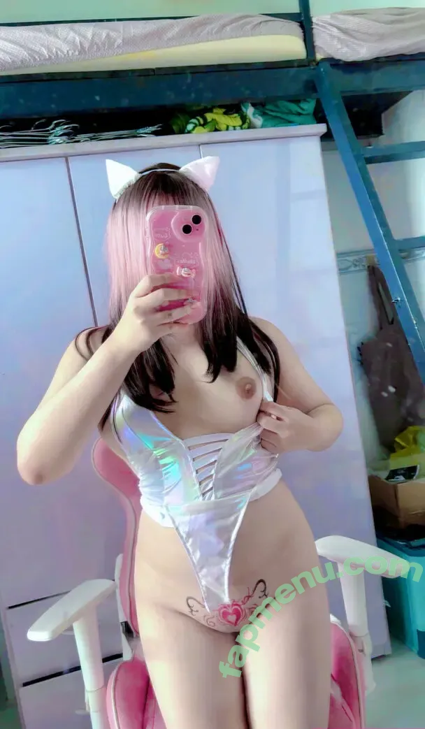 nyanchan2k3 nude photo #0005 (nyanchan2k3)