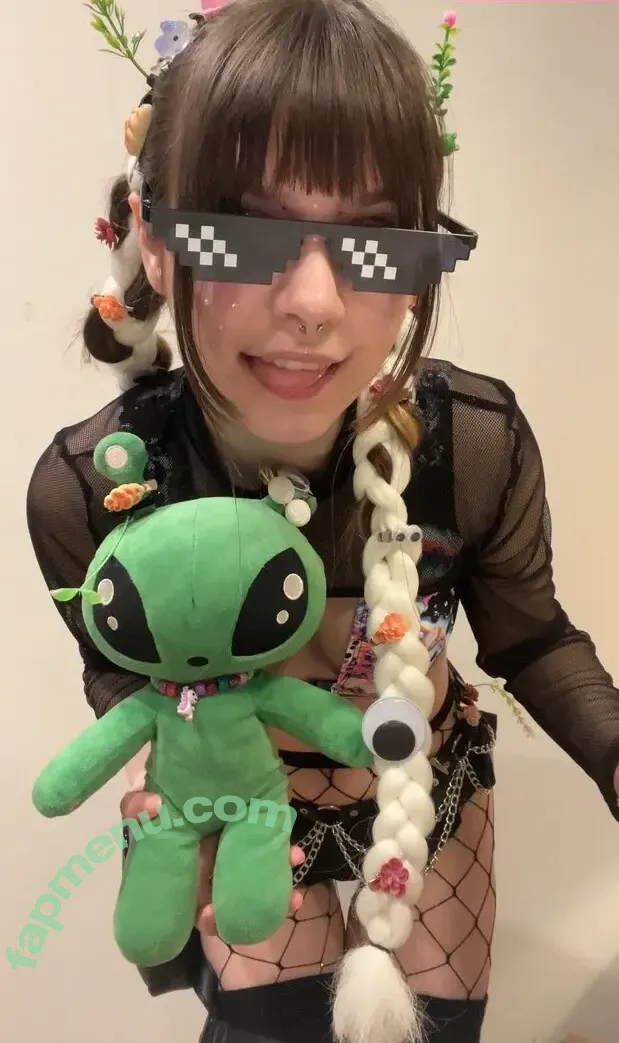 Nyannyancosplay nude photo #0030 (Nyannyancosplay)