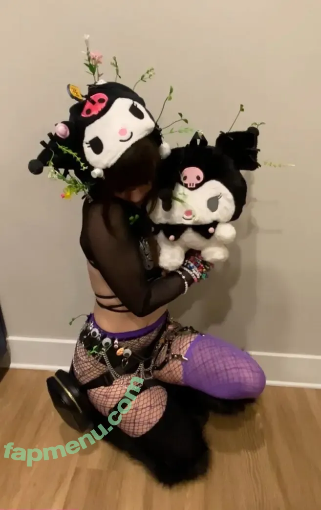 Nyannyancosplay nude photo #0043 (Nyannyancosplay)