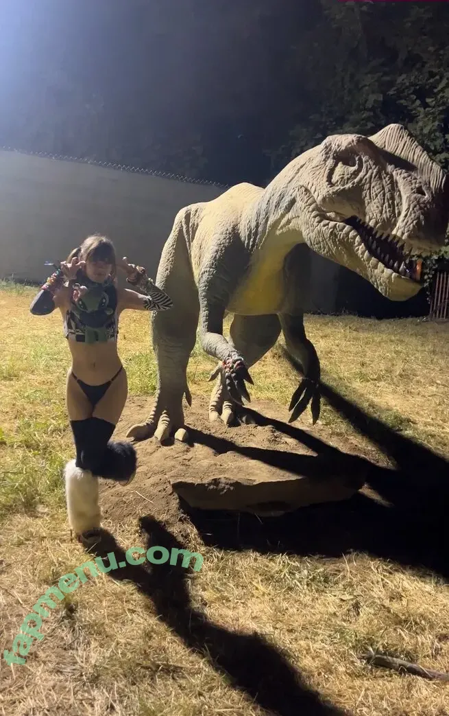 Nyannyancosplay nude photo #0055 (Nyannyancosplay)