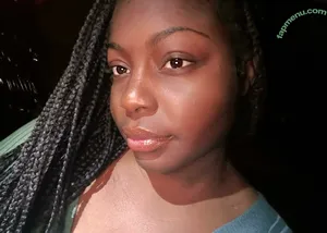 Nybellaho / alienalianz nude photo #0001