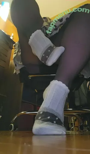 Nylonsandsocks / nylon_and_socks nude photo #0521