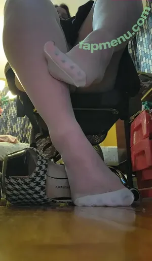 Nylonsandsocks / nylon_and_socks nude photo #0624