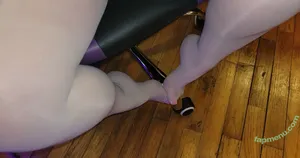 Nylonsandsocks / nylon_and_socks nude photo #0654