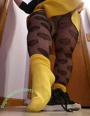 Nylonsandsocks / nylon_and_socks nude photo #0737