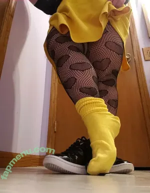 Nylonsandsocks / nylon_and_socks nude photo #0738