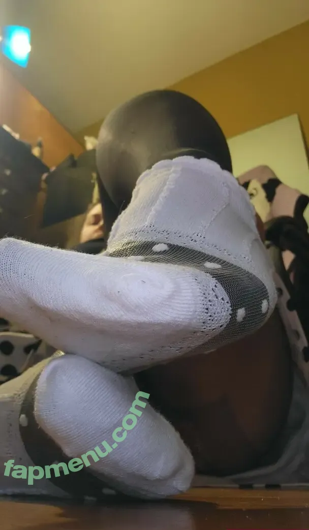 Nylonsandsocks nude photo #0510 (nylon_and_socks)