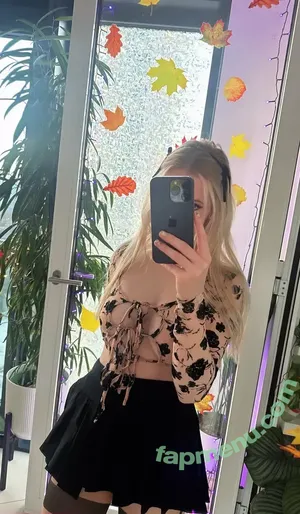 nymphet_angel / Luna_Bunny nude photo #0065