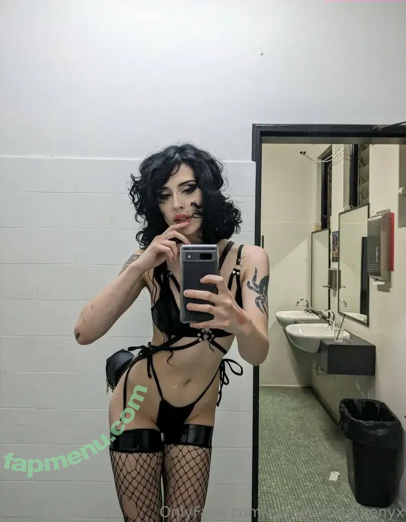 nymphetaminenyx nude photo #0013 (_nymphetaminex)