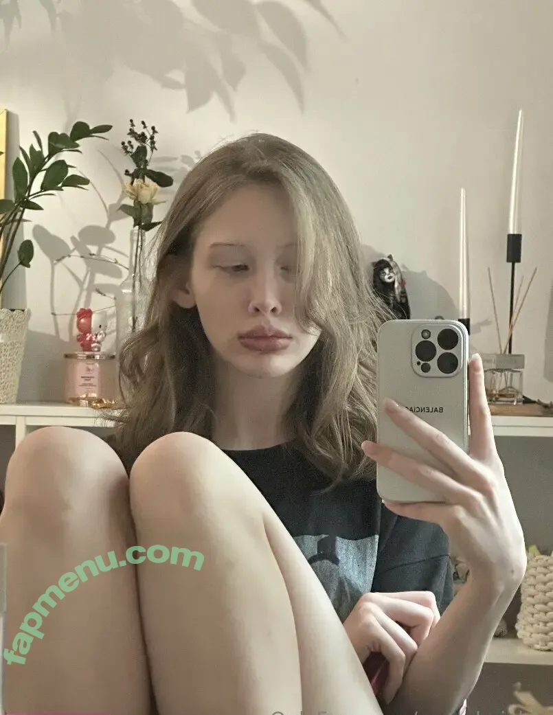 nymphviolet nude photo #0051 (waifuviolet)