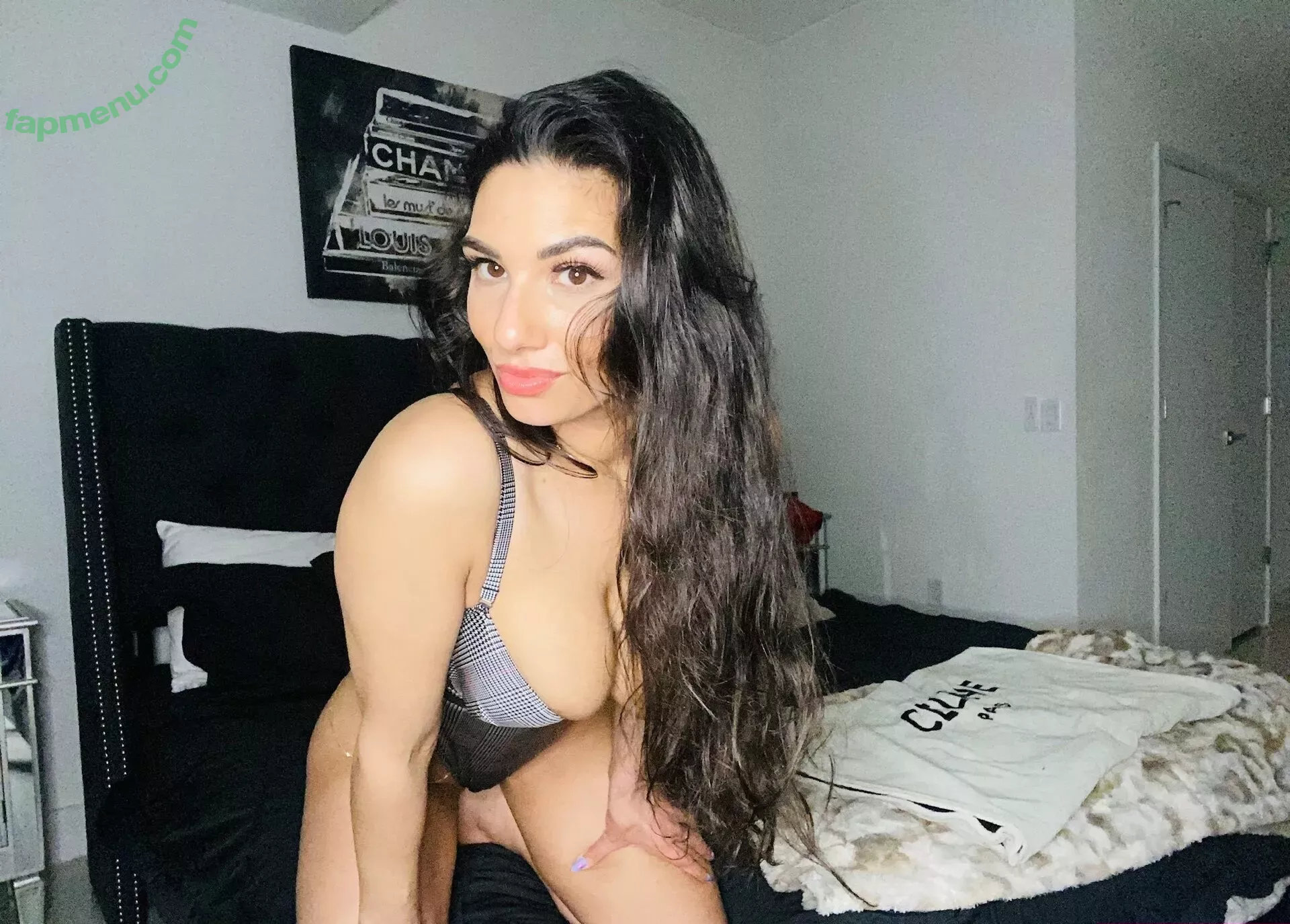nysamoore nude photo #0371 (daspazbrat)