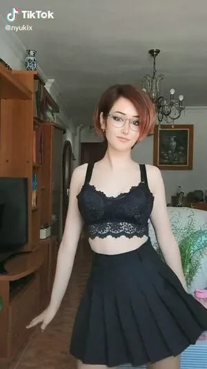 Nyukix / nyukix_ / omgcosplay nude photo #0219