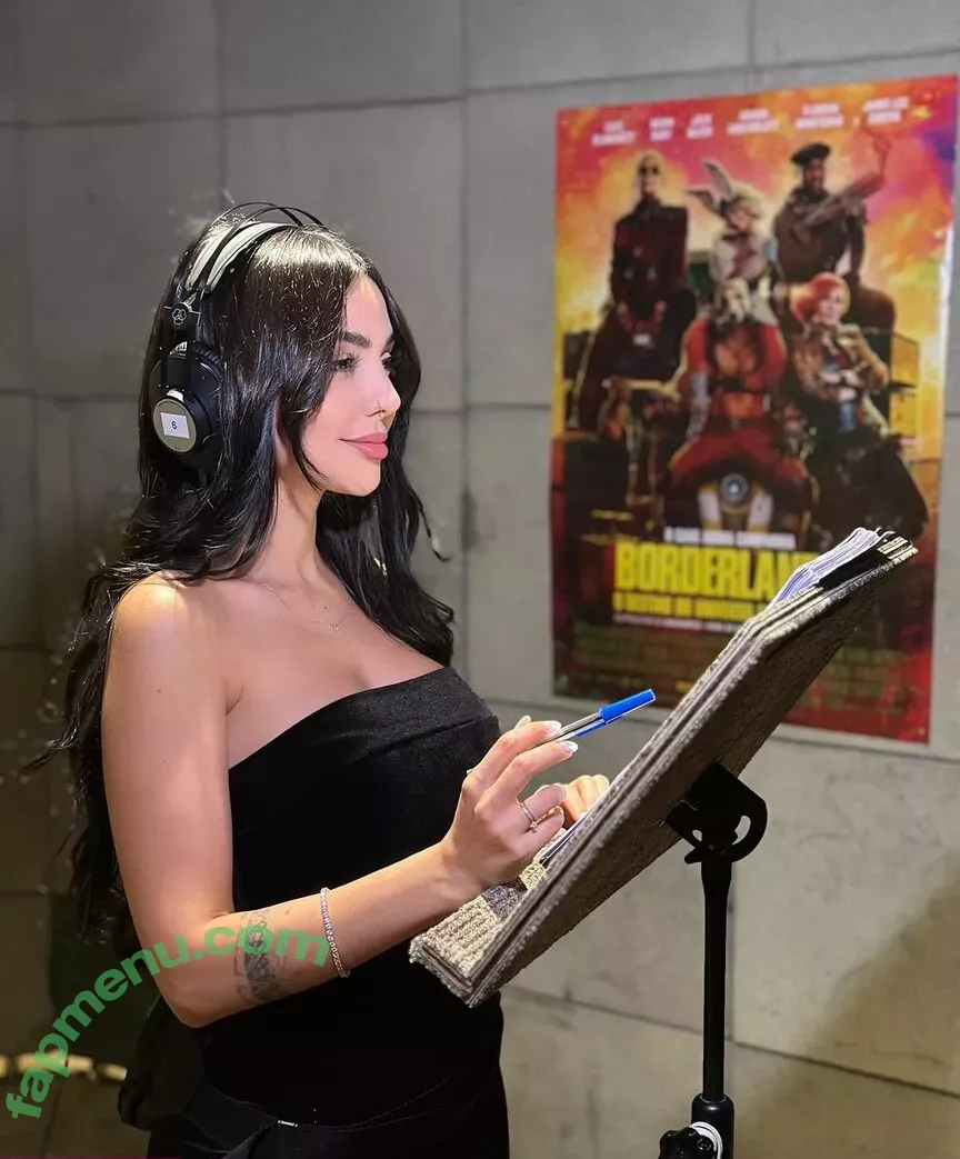 Nyvi Estephan nude photo #0702 (Discussão / nyvi_estephan / nyviestephan)