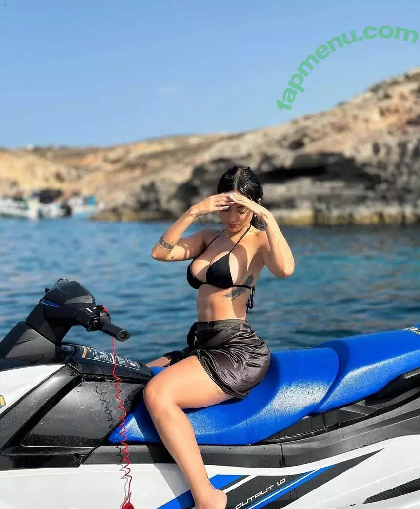 Nyvi Estephan nude photo #0730 (Discussão / nyvi_estephan / nyviestephan)