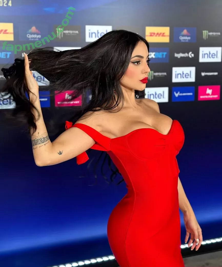 Nyvi Estephan nude photo #0811 (Discussão / nyviestephan)