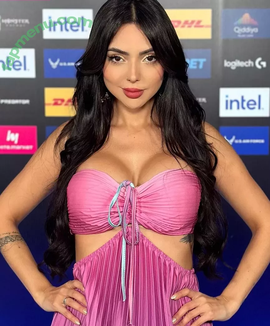 Nyvi Estephan nude photo #0822 (Discussão / nyviestephan)